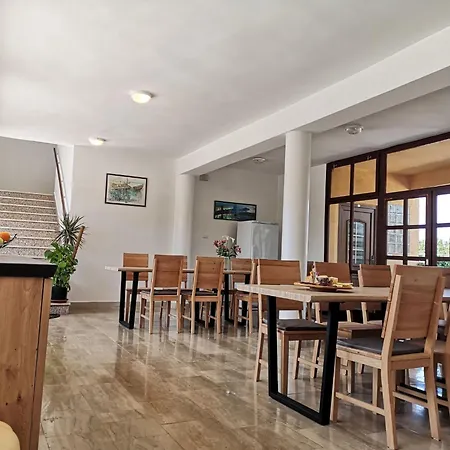 Feriehus Xxl-ferienhaus Cokuni Mit Privatem Pool By Interhome *