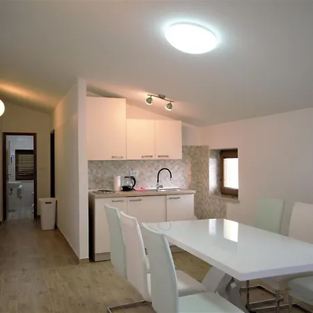Xxl-ferienhaus Cokuni Mit Privatem Pool By Interhome Feriehus *