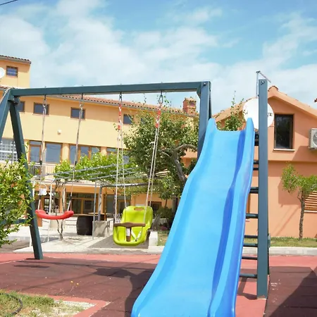 Xxl-ferienhaus Cokuni Mit Privatem Pool By Interhome * Coki