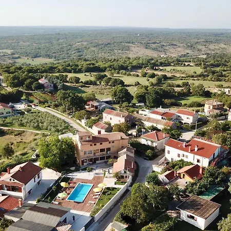 Σπίτι διακοπών Xxl-ferienhaus Cokuni Mit Privatem Pool By Interhome